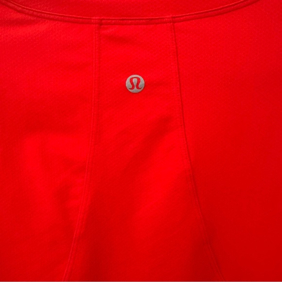 Lululemon Muscle Love Long-Sleeve Shirt Motif in Love Red Size 8* - Picture 11 of 11